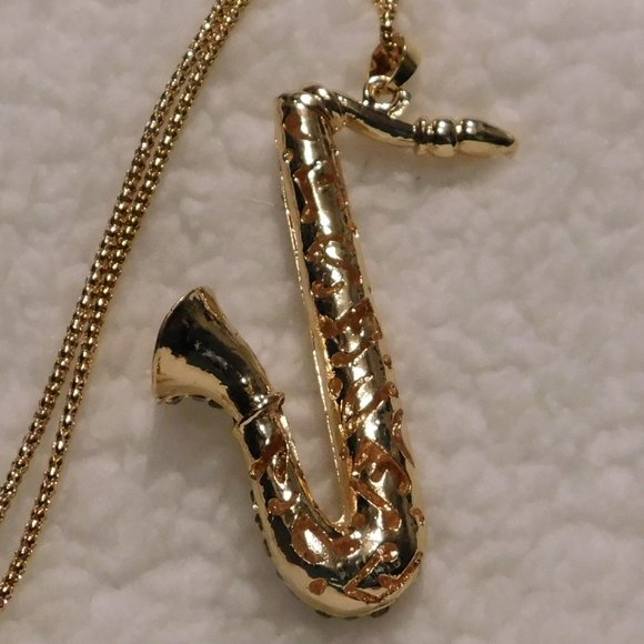 Sax Pendant with chain - Picture 8 of 9